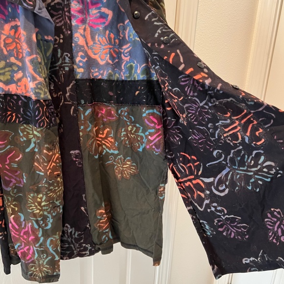 Women's Bohemian Overshirt - Picture 9 of 12